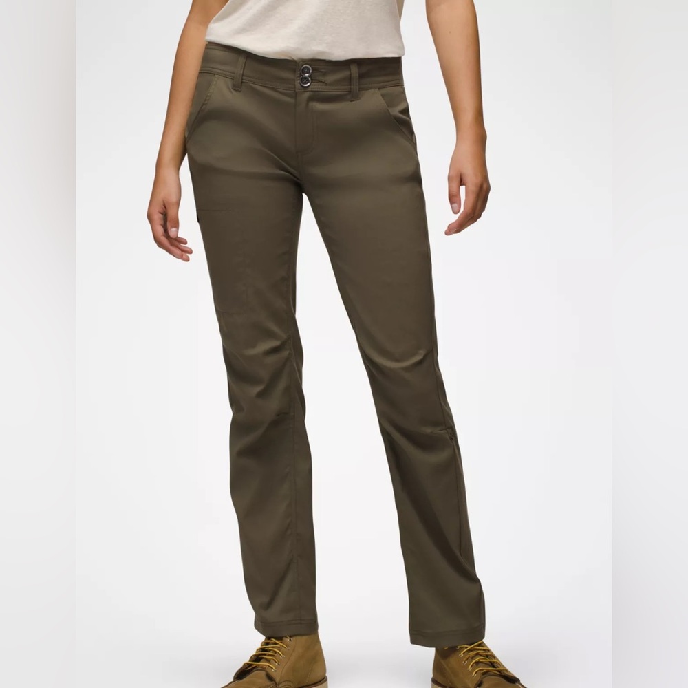 Prana Women’s Halle Green Hiking Pants. Size 2 Regular Inseam